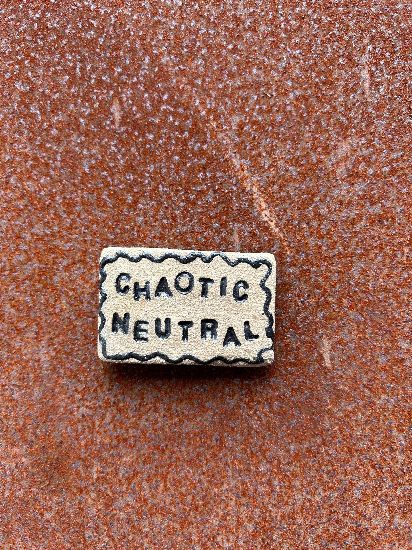 Chaotic Neutral Magnet